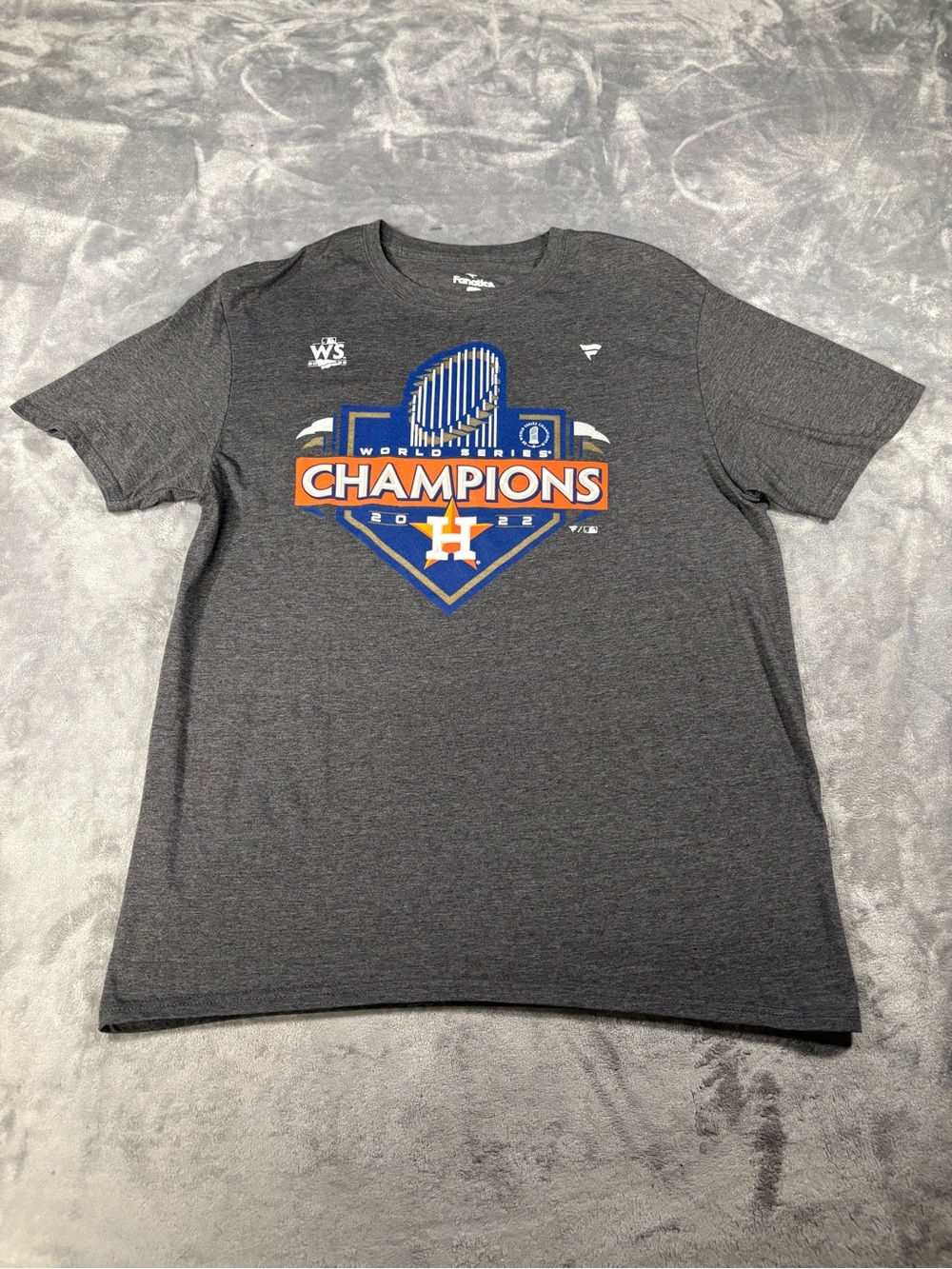 Fanatics Houston Astros Champions Graphic Tee - Gray with Orange & Blue Logo